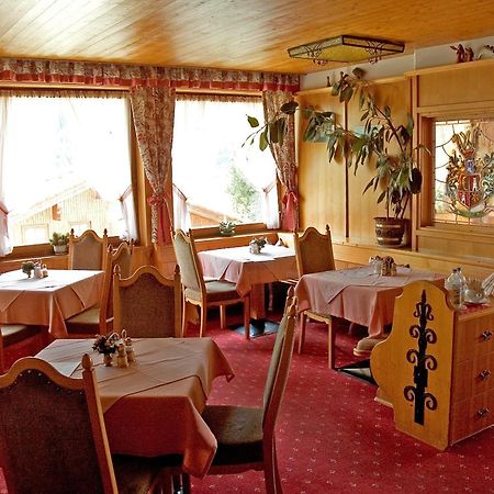 Hotel Schwarzer Adler بيتنيو آم أرلبرغ المظهر الخارجي الصورة